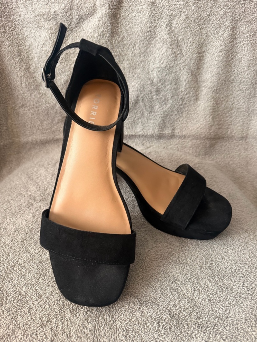 Platform Block Heel (WW) - Picture 4 of 5